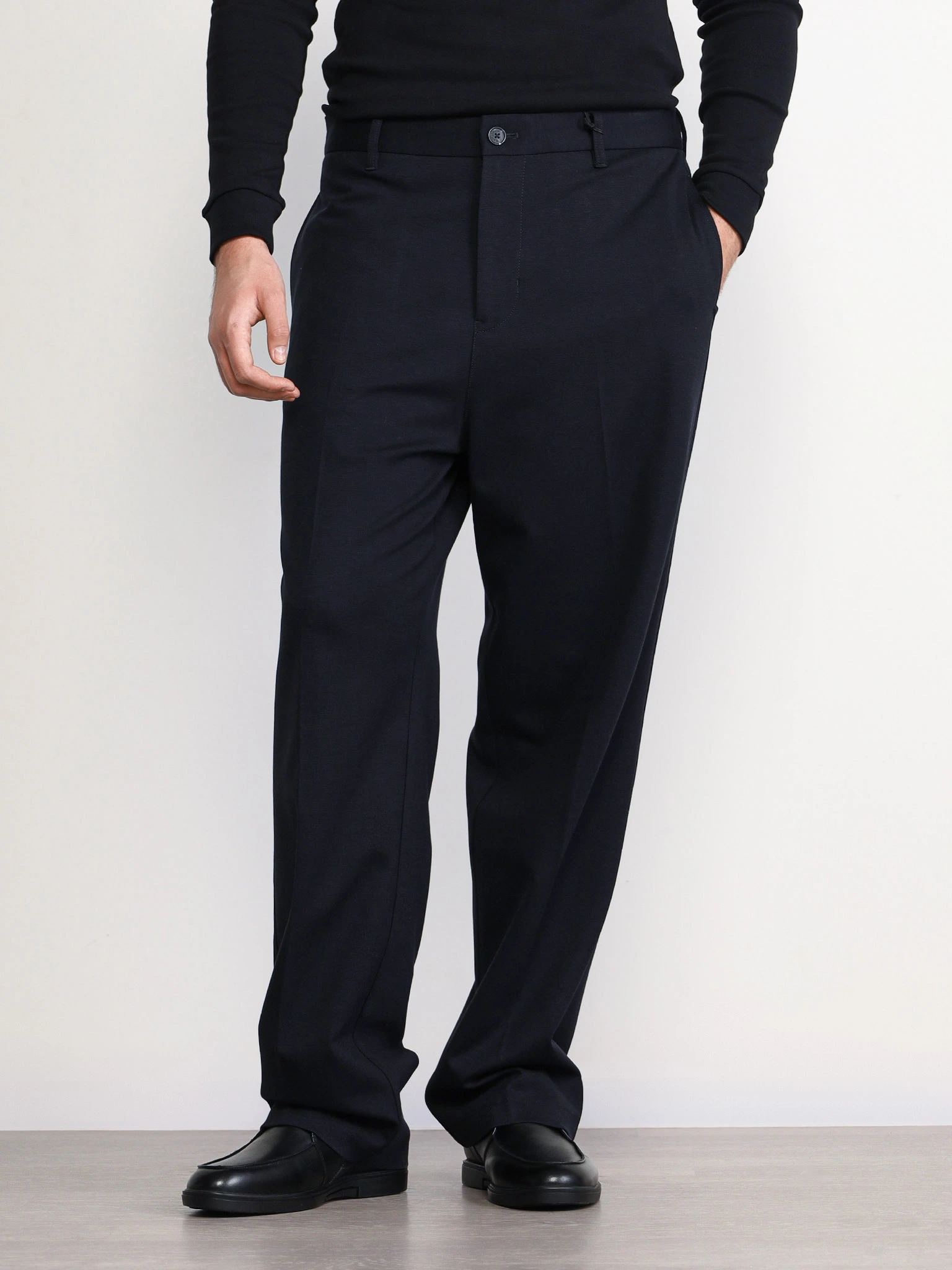 Брюки трикотажные темно-синего цвета